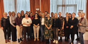 zdjęcie grupowe uczestniczek warsztatów LPDI